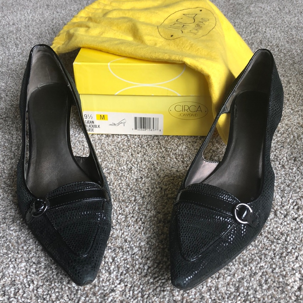 Circa Joan & David black suede 2.5” heels size 9.5 M